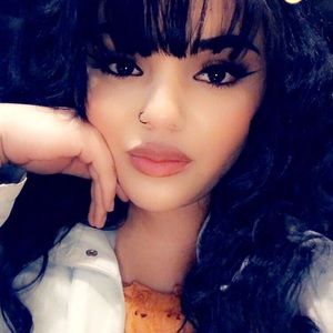 Meet your Posher, Gabi